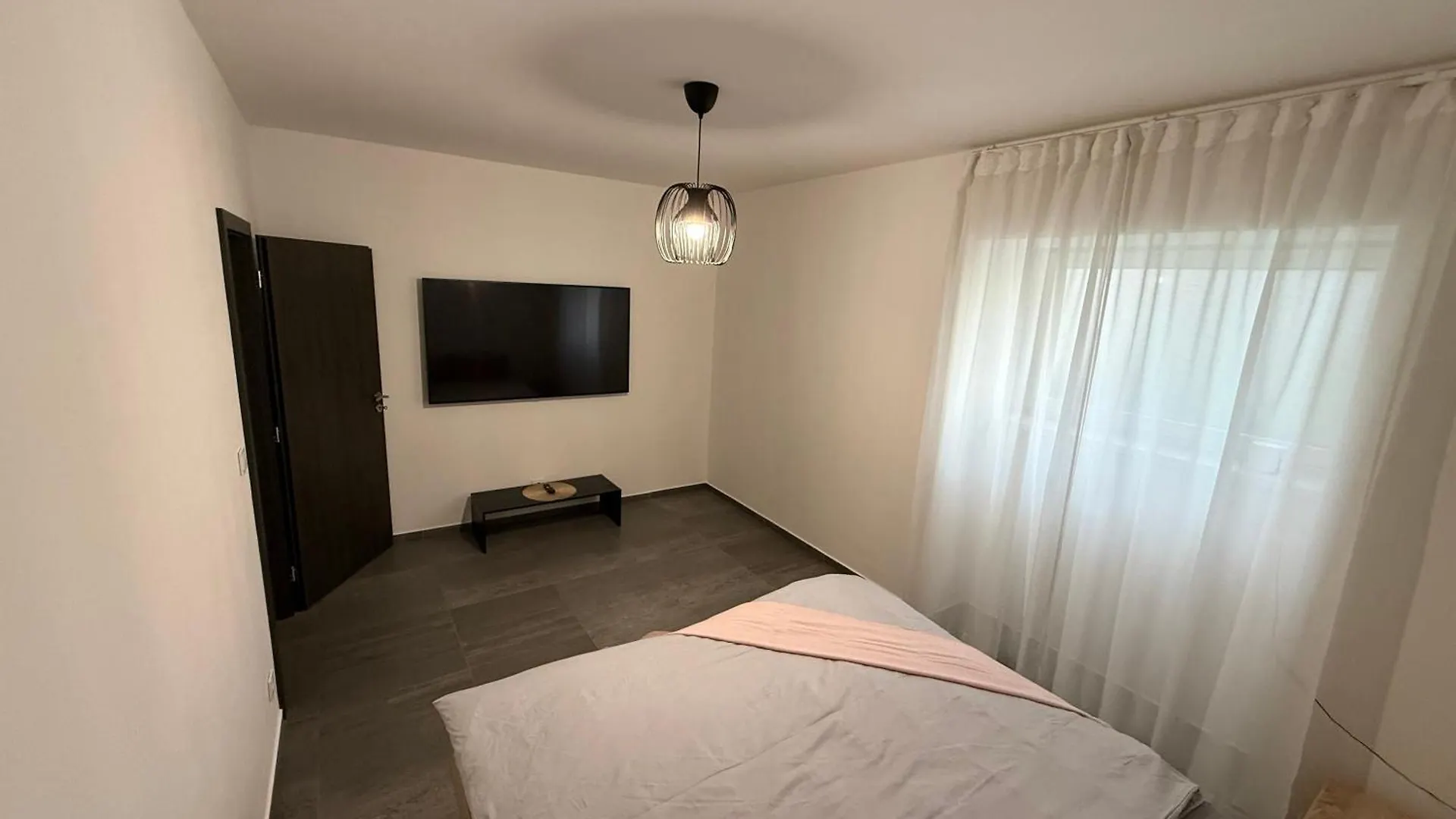 Byt Apartman 72M2 Private Garden Parking Free Prague Czech Republic