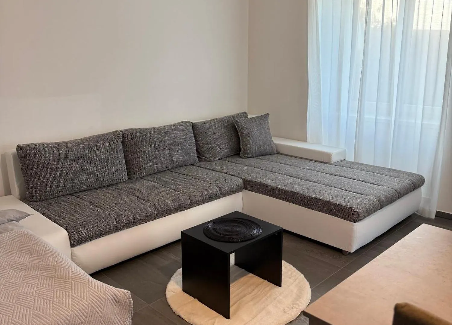 Byt Apartman 72M2 Private Garden Parking Free Prague 0*,  Czech Republic