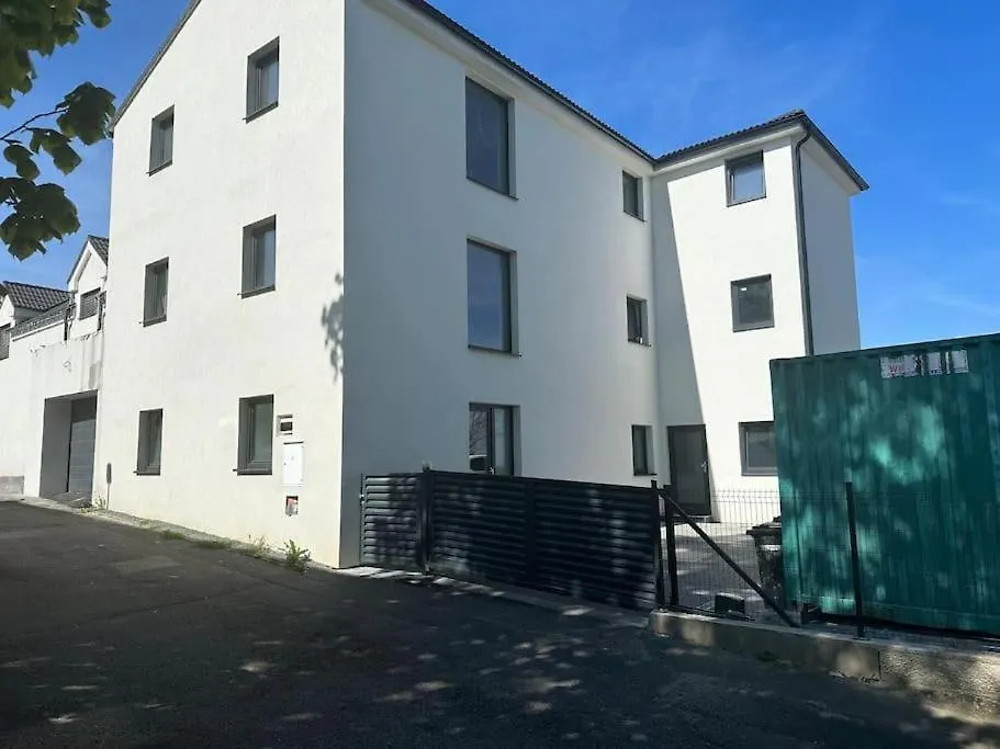 Byt Apartman 72M2 Private Garden Parking Free Prague