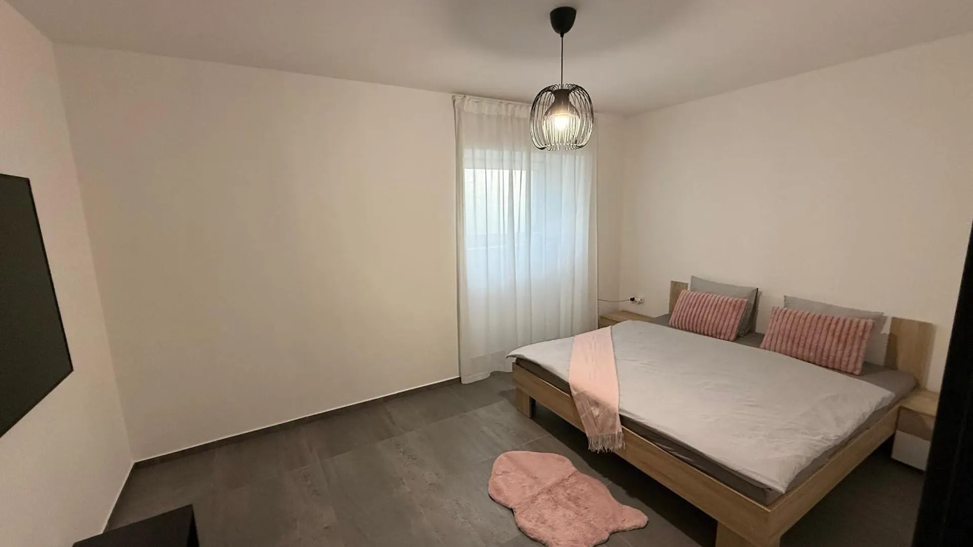 Byt Apartman 72M2 Private Garden Parking Free Praha Apartmán
